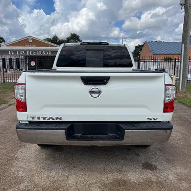 2019 Nissan Titan SV