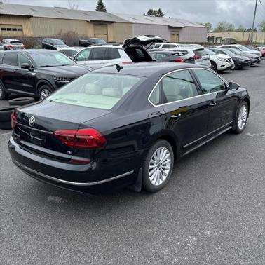 2017 Volkswagen Passat 1.8T SE