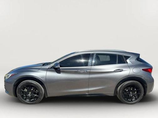 2019 INFINITI QX30 LUXE