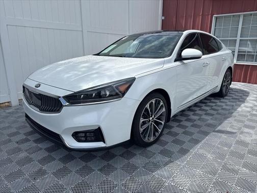 2018 Kia Cadenza Technology