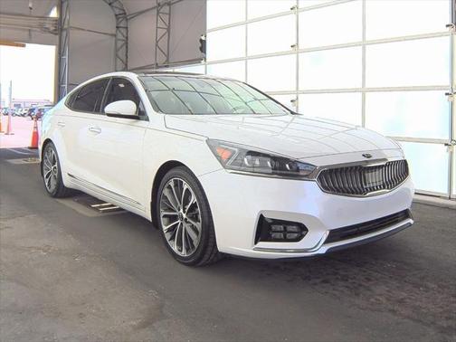 2018 Kia Cadenza Technology