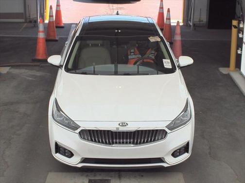 2018 Kia Cadenza Technology
