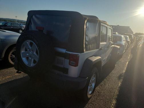 2010 Jeep Wrangler Unlimited Sport