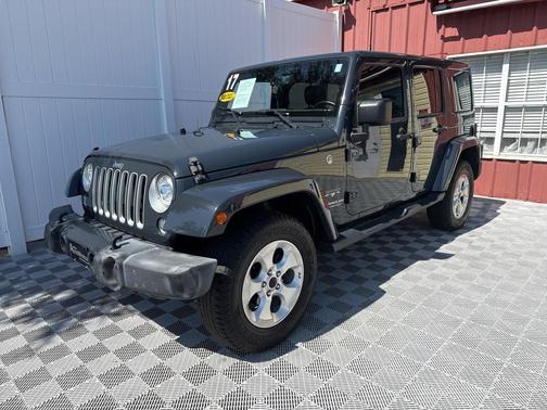 2017 Jeep Wrangler Unlimited Sahara