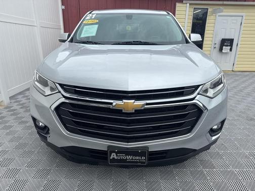 2021 Chevrolet Traverse LT Cloth