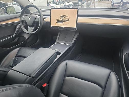 2022 Tesla Model 3 Standard Range