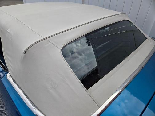 Blue 1971 Oldsmobile Cutlass