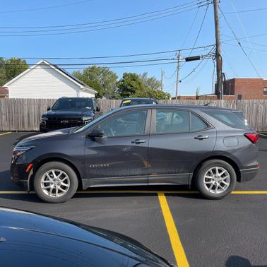 2022 Chevrolet Equinox LS