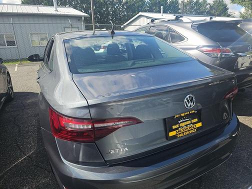 2021 Volkswagen Jetta 1.4T R-Line