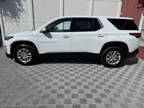 2022 Chevrolet Traverse LS