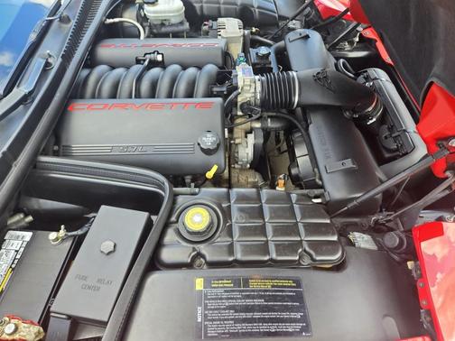 2004 Chevrolet Corvette Base