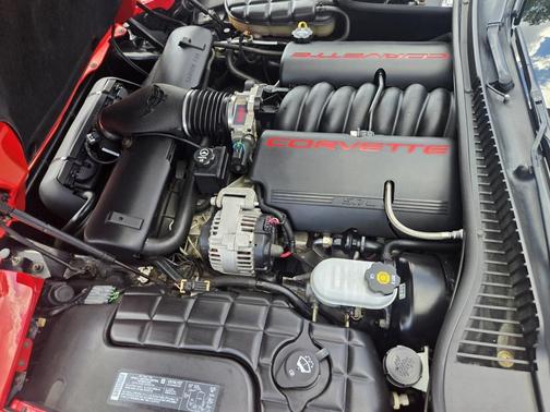 2004 Chevrolet Corvette Base