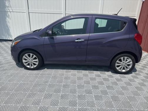 2017 Chevrolet Spark 2LT