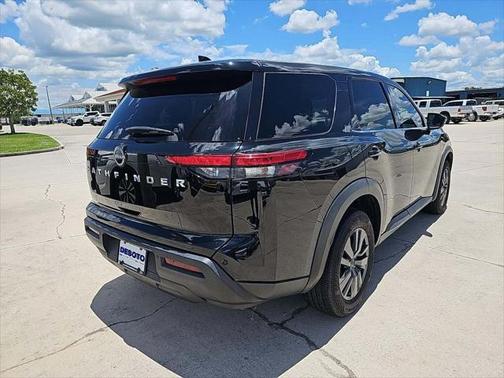 2022 Nissan Pathfinder S 2WD