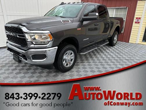 2019 RAM 2500 Tradesman Crew Cab 4x4 6'4' Box