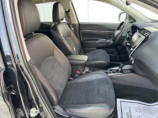 2023 Mitsubishi Outlander Sport SE