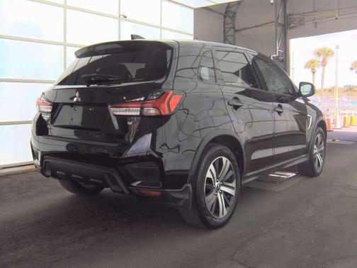 2023 Mitsubishi Outlander Sport SE