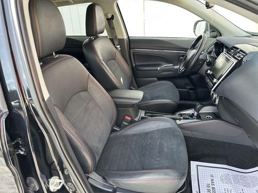 2023 Mitsubishi Outlander Sport SE