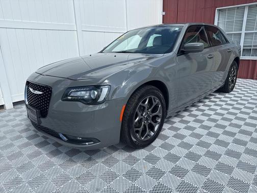 2018 Chrysler 300 S