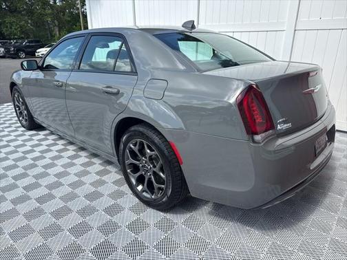 2018 Chrysler 300 S