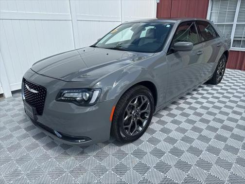 2018 Chrysler 300 S