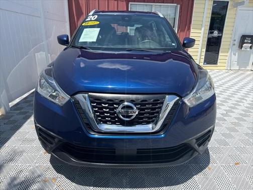 2020 Nissan Kicks SV