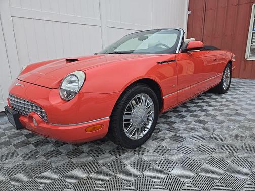 2003 Ford Thunderbird Base