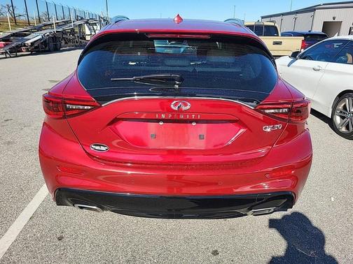 2019 INFINITI QX30 LUXE