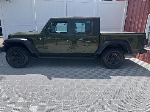 2021 Jeep Gladiator Sport