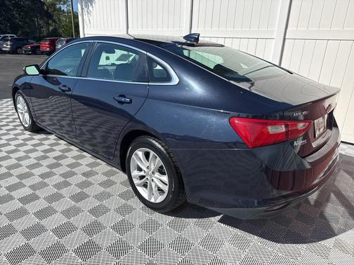 2017 Chevrolet Malibu 1LT