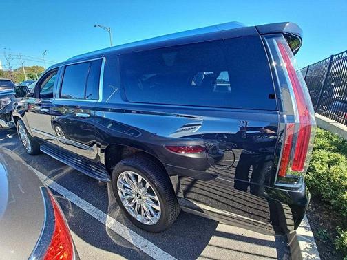 2019 Cadillac Escalade ESV Premium Luxury