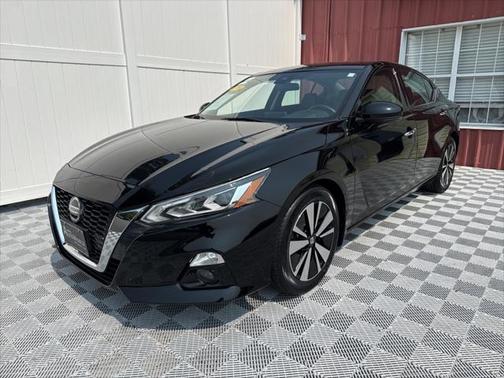 2022 Nissan Altima 2.5 SL