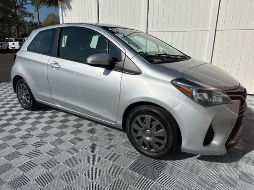 2015 Toyota Yaris L