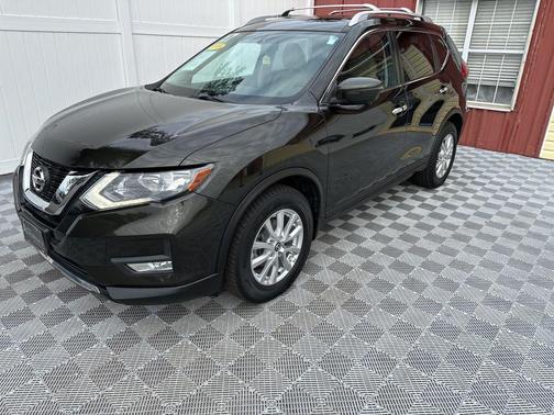 2017 Nissan Rogue SV