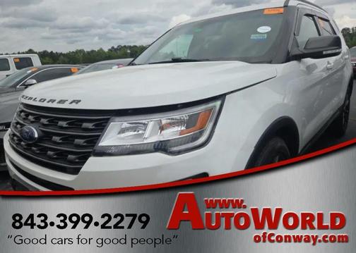Oxford White 2017 Ford Explorer XLT