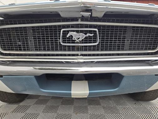 1967 Ford Mustang Base