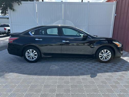 Super Black 2015 Nissan Altima 2.5 S