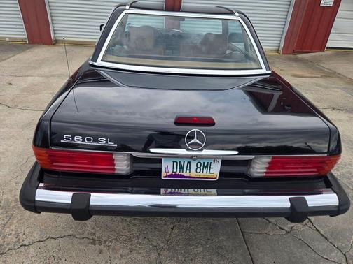 Black 1988 Mercedes-Benz S-Class 560 SL