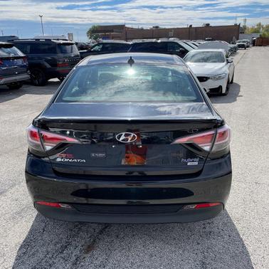 2017 Hyundai SONATA Hybrid Limited