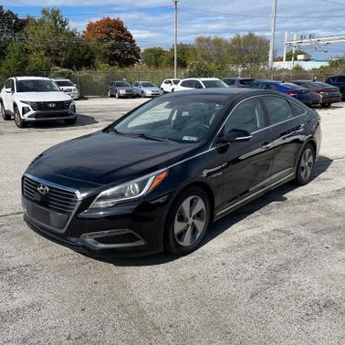 2017 Hyundai SONATA Hybrid Limited