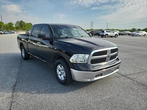 2017 RAM 1500 SLT