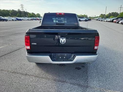 2017 RAM 1500 SLT