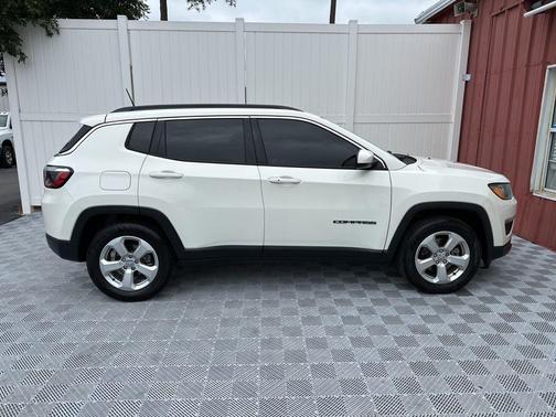 White Clearcoat 2021 Jeep Compass Latitude