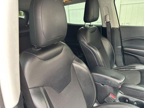 White Clearcoat 2021 Jeep Compass Latitude
