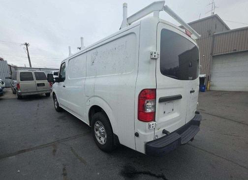 2014 Nissan NV Cargo NV3500 HD S V8