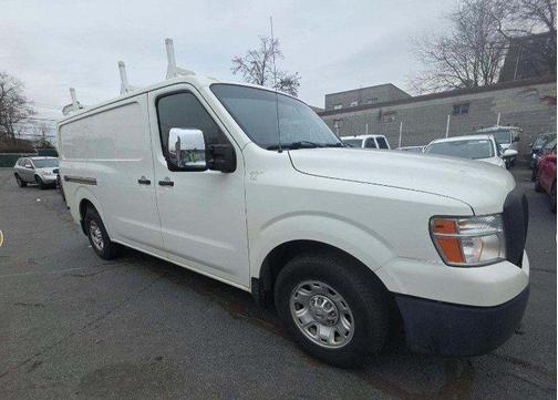 2014 Nissan NV Cargo NV3500 HD S V8