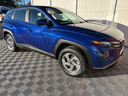 2023 Hyundai TUCSON SE