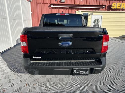 2022 Ford Maverick XL