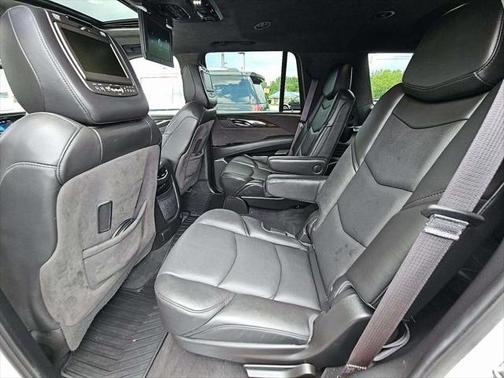2017 Cadillac Escalade Platinum
