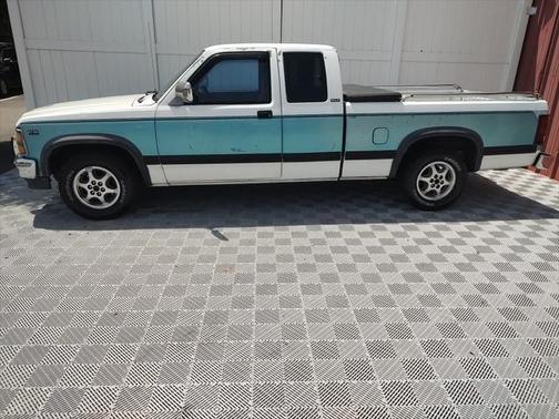 1996 Dodge Dakota Club Cab Sport